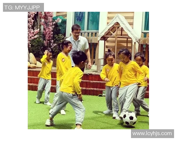 幼儿足球游戏大全让孩子们在快乐中学习团队合作与运动技能